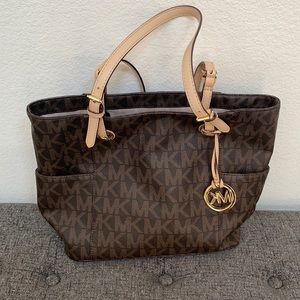Slightly used Michael Kors tote bag